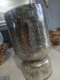 Gold vase