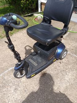 Mobility scooter