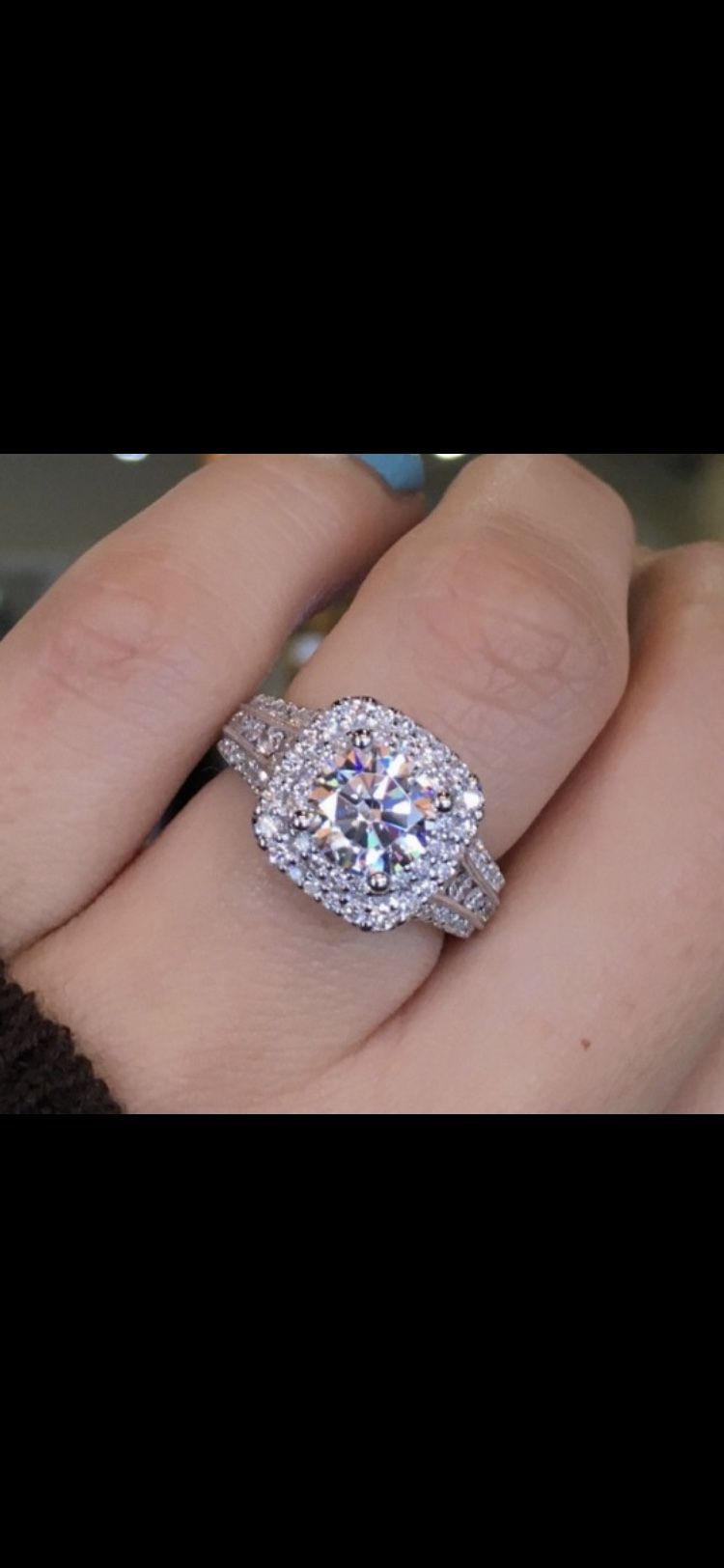 Gorgeous Halo White Sapphire Inlaid 925 Sterling Silver Exquisite Proposal EngagementRing