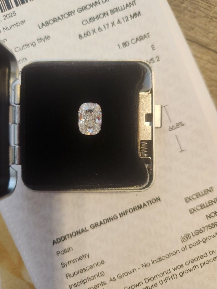 1.8ct Lab Created Diamond