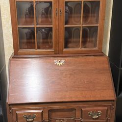 Maddox Of Jamestown Beautiful Wood Secretary Desk At Drawers And Removable Top Display Case At Glass And Key that works to lock desk, drawers and disp