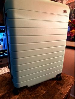 AWAY The Medium in Sea Green New