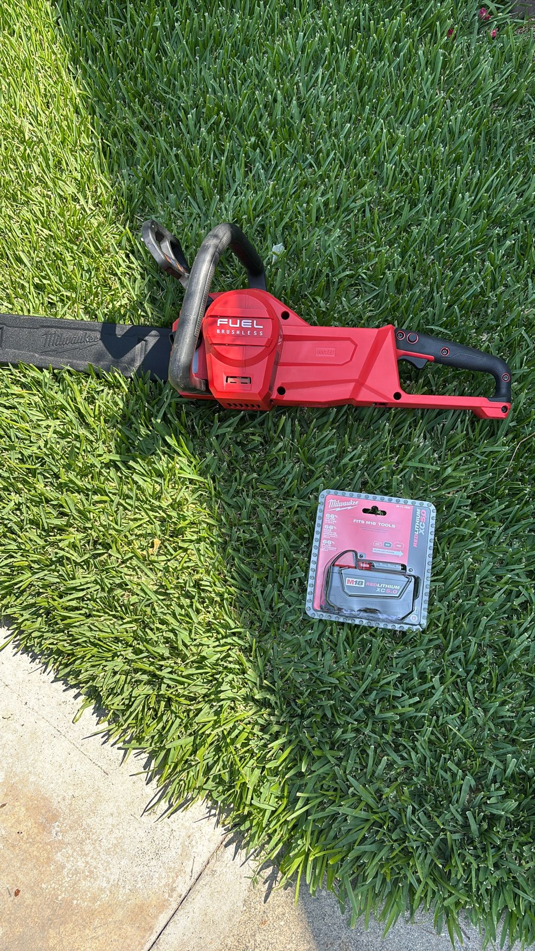 M18 Fuel 16” Chainsaw