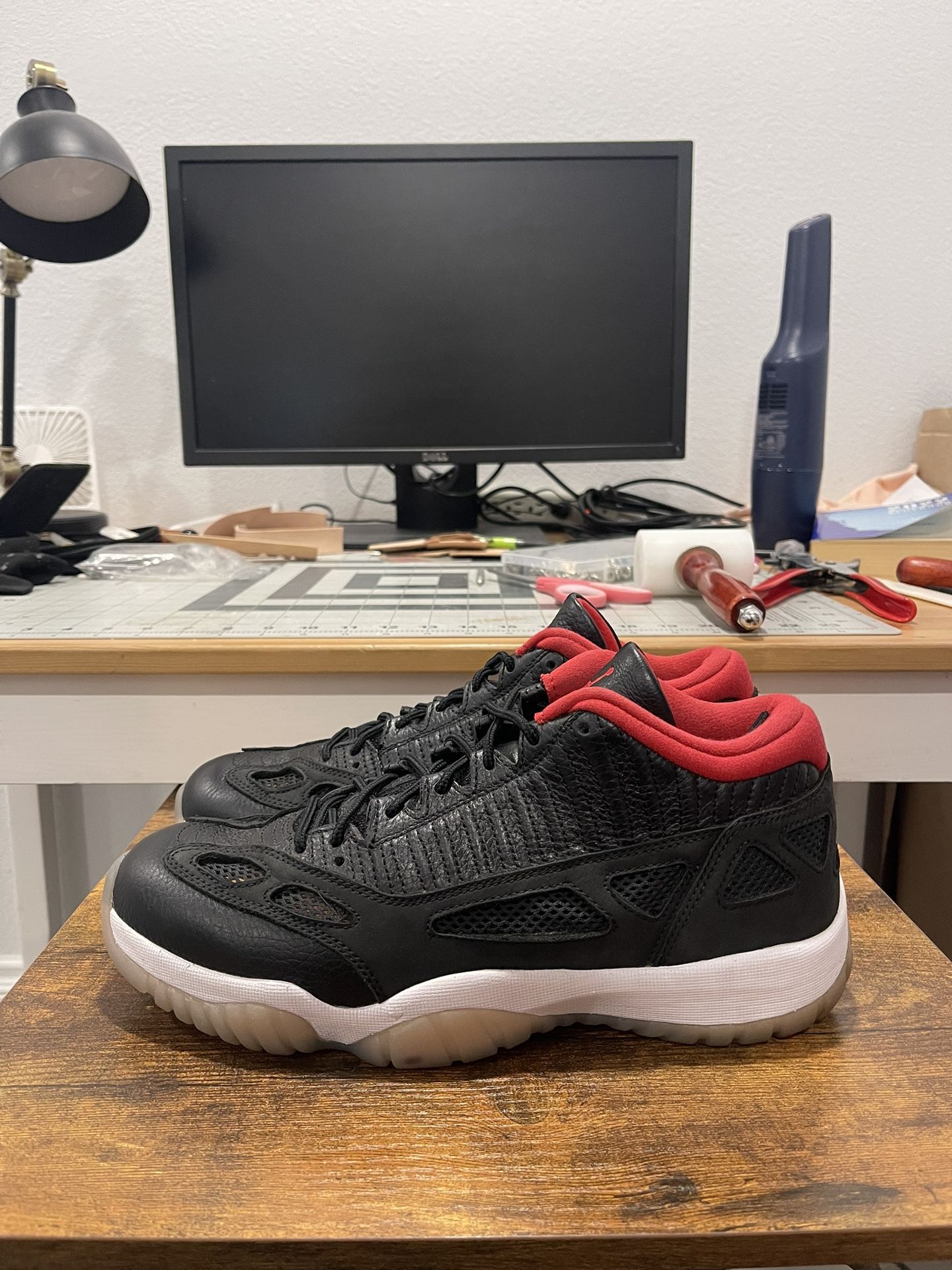 2021 Air Jordan 11 Low IE “Bred” Size 9.5