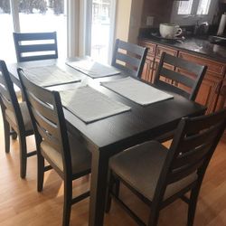 Rokane Brown 7-Piece Dining Set🚨Finance&Delivery Available