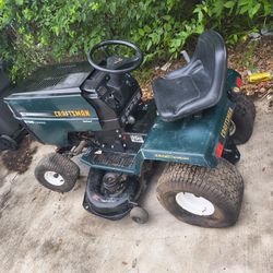 Riding Lawnmower 