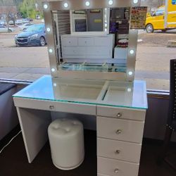 BRAND NEW BEAUTIFUL LED VANITY! AVAILABLE IN 2 SIZES