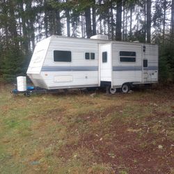 28 Ft Fleetwood Bunkhouse Travel Trailer 7,500