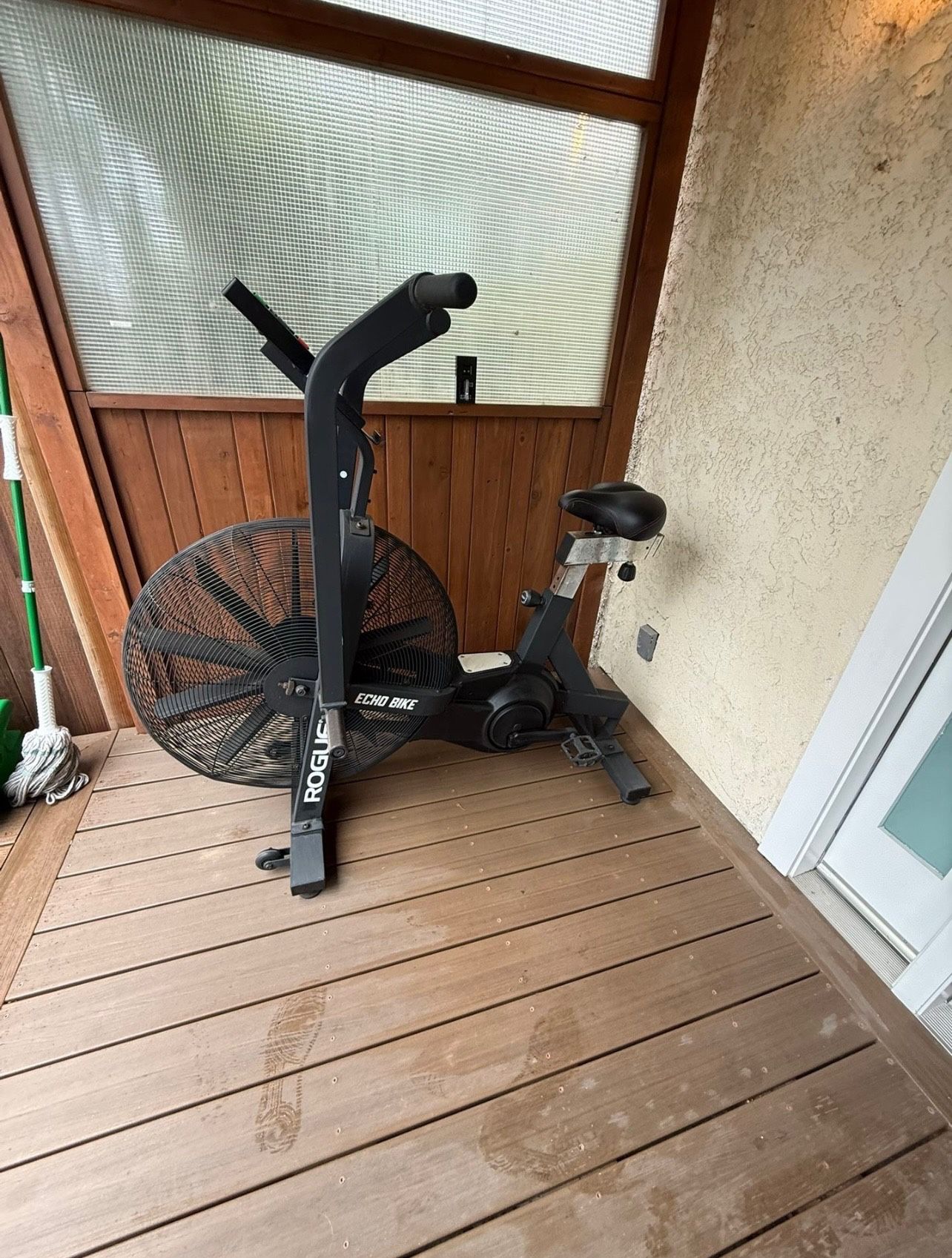 Rogue Echo Air Bike V2… Home Gym Fitness….