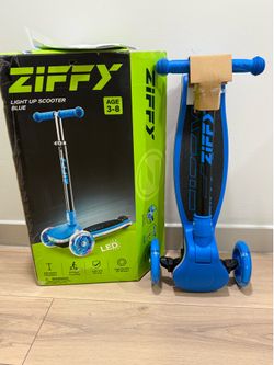 Kids Wide Deck Ziffy Scooter with Tracer Wheels (light up wheels)