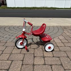 Toddler tricycle 