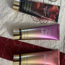 🌸Victoria Secret Body Lotions/fragrance Mist 🌸