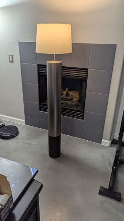 Scandinavian design standing lamp