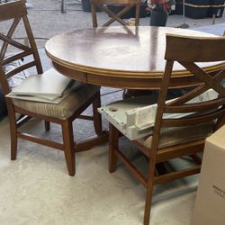 4 CHAIR DINING TABLE