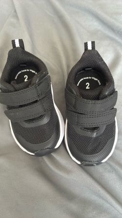 Infant shoes, size 2