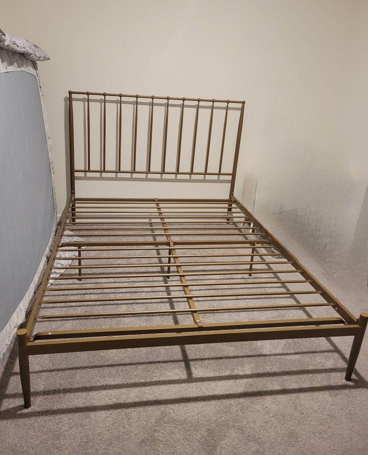 Queen Metal Bed Frame