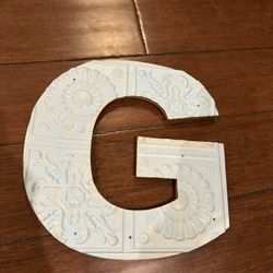 Ceramic/Wooden Letter G sign