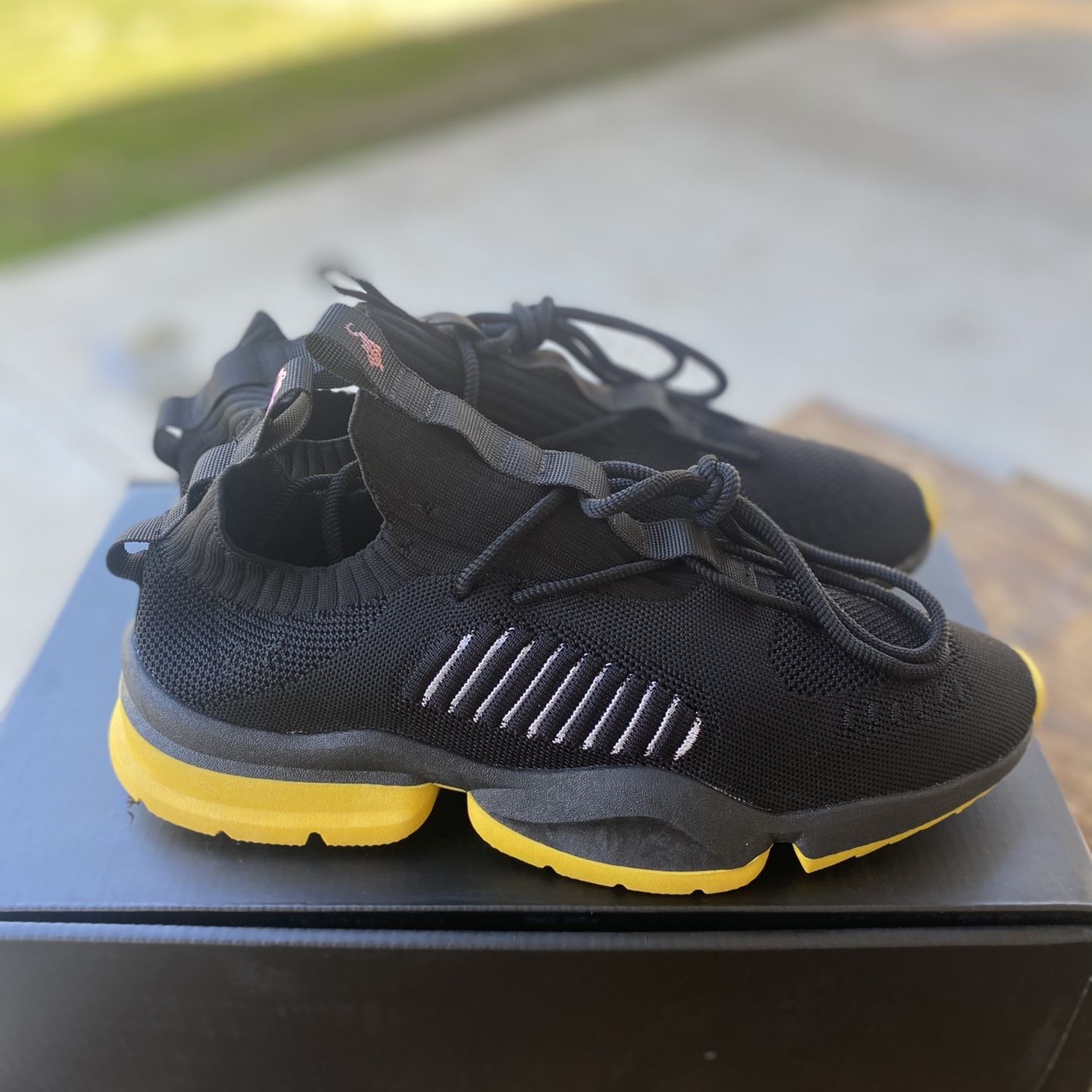 SIA shoes Size 12