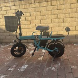 Folding electric bicycle