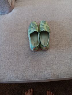 Toms Slip New