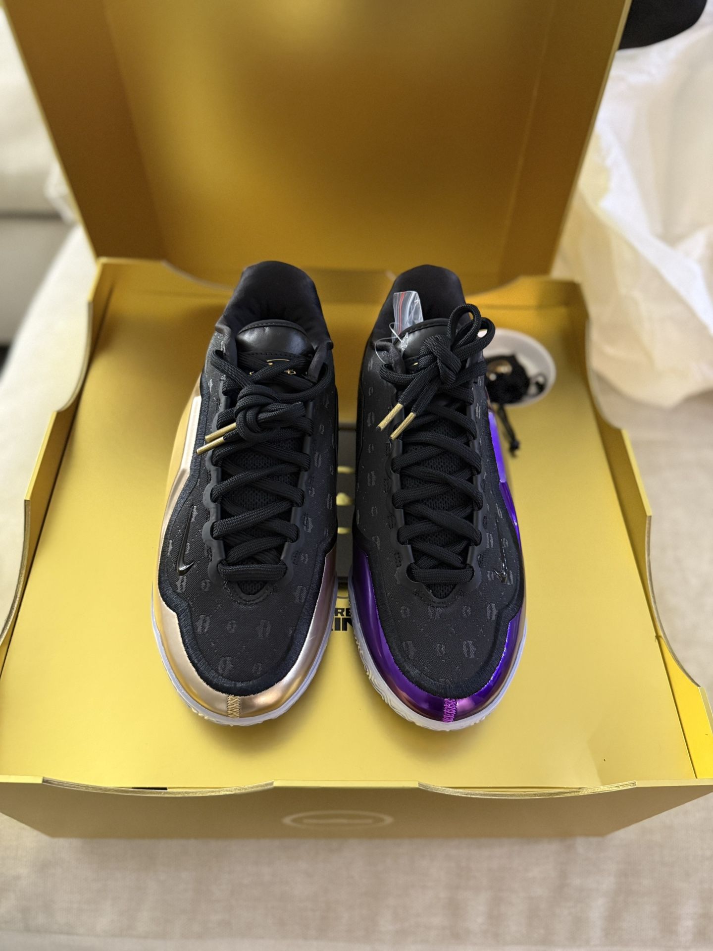 LEBRON XXIII CHOSEN ONE SIZE 8 MENS BRAND NEW