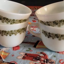 4 Vintage Pyrex Corelle Spring Blossom Crazy Daisy Coffee Tea Cup Mugs Milk EUC