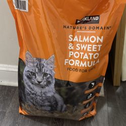 Kirkland Signature Nature's Domain Salmon Cat food 