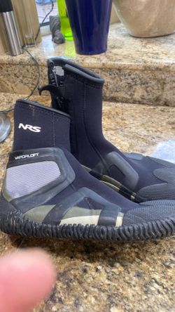 Mens water boots
