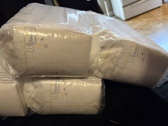 Pamper size 1 diapers