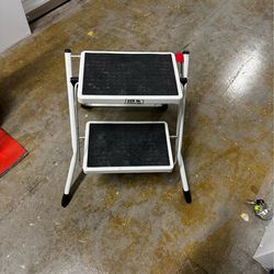 Folding step stool