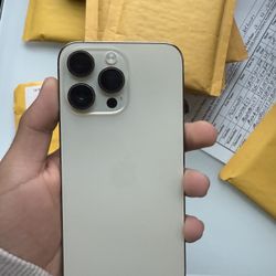 iPhone 14 Pro Max Gold 256GB Unlocked 