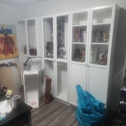 Cabinets 
