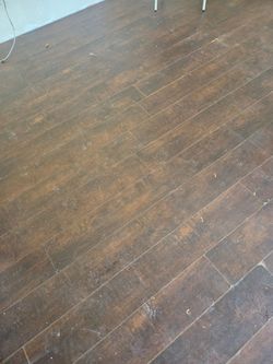 Used Laminate floor free