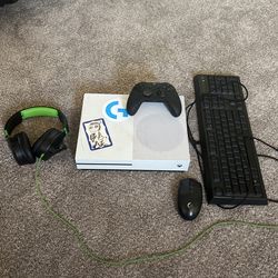 Xbox One S + Equipment