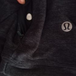 LULULEMON HOODIE JACKET 