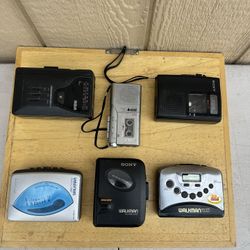 Lot Of 6 Some Vintage Sony Walkman Cassette Player Am Fm Radio Belt Clip 90s Era For Repair Make Offer Make Offer 