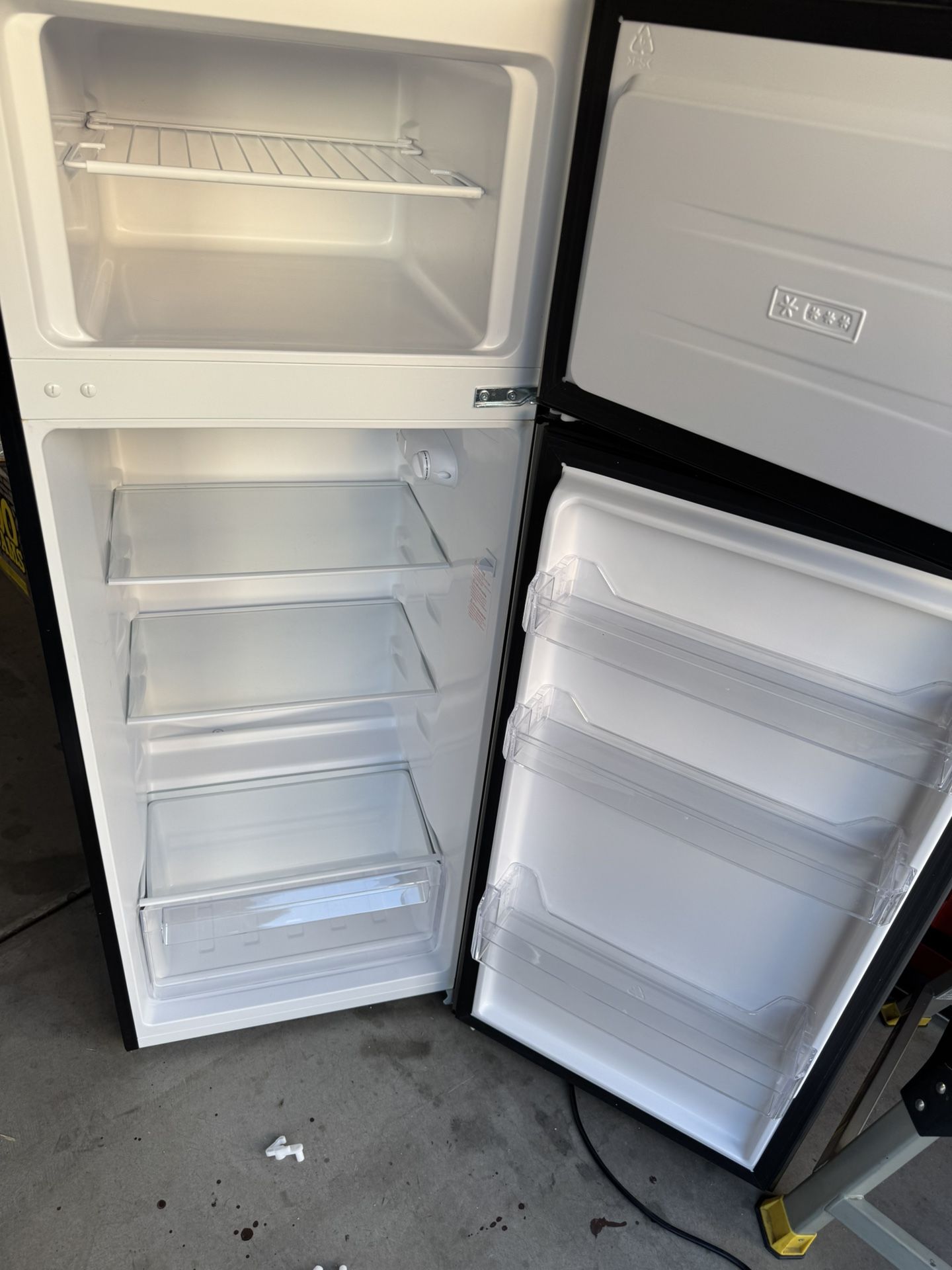 Magic Chef Fridge 3.5