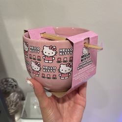 Hello Kitty Ceramic Bowl W/ Chopsticks 🍜