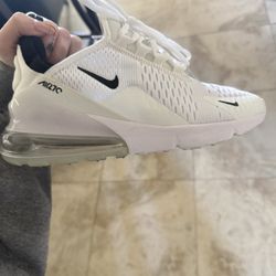 Women’s Nike Air Max 270
