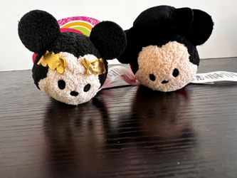 DISNEY MICKEY TSUM TSUMS - APPRX 3 1/2 INCH
