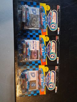 Racing champions 1992 fan appreciation tour. three Richard Petty Cars