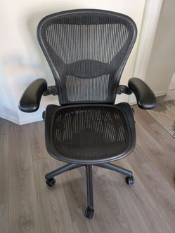 Herman Miller Aeron Chair