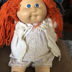 Red Head Vintage Cabbage Patch Doll. Blue Eyes. Dated 1982. $25