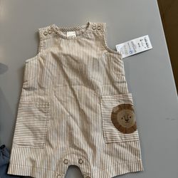 Baby clothes BOY, NB and 6-9M  (first one new , others used but good condition)