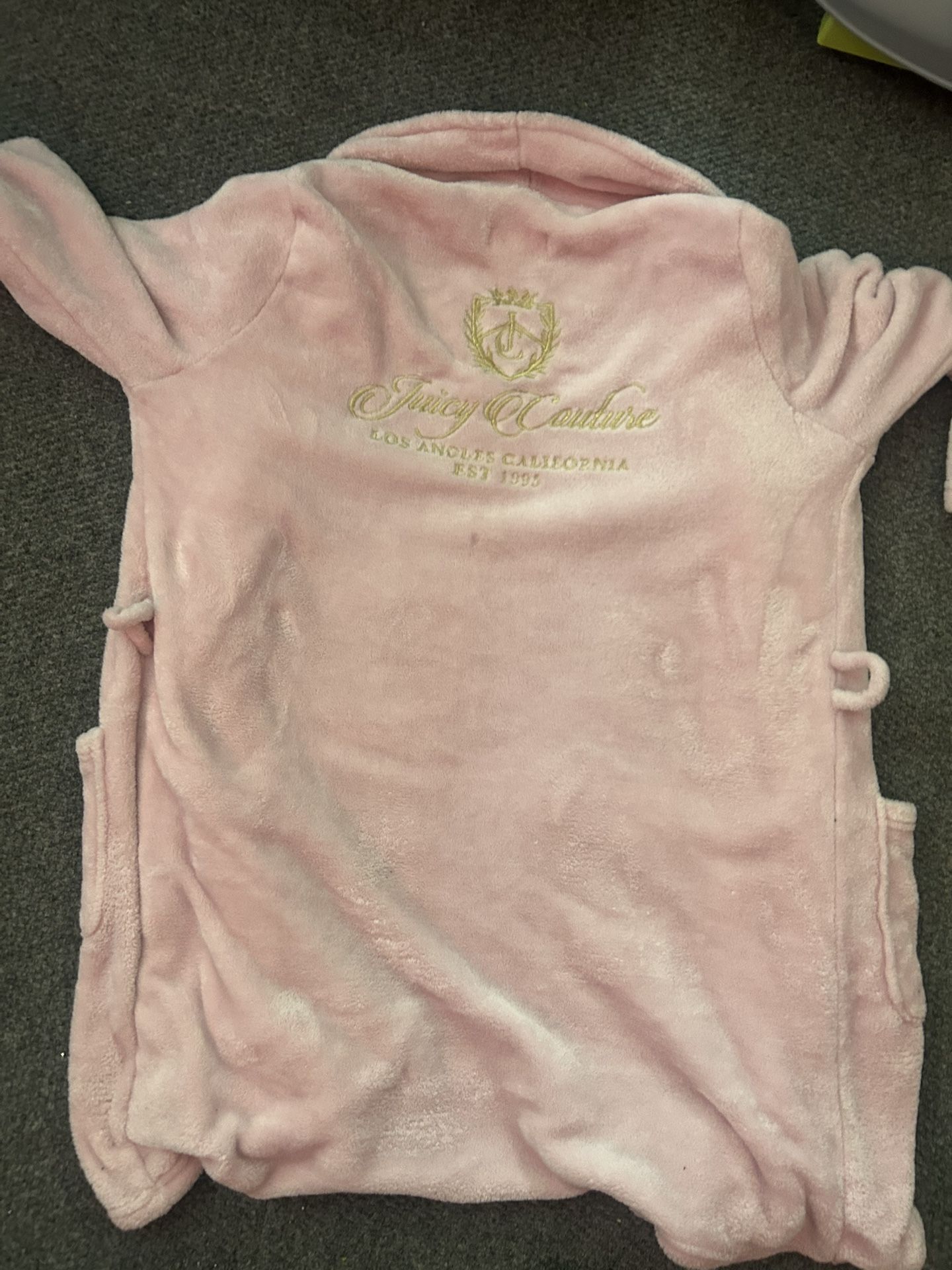 Pink juicy couture robe 1993
