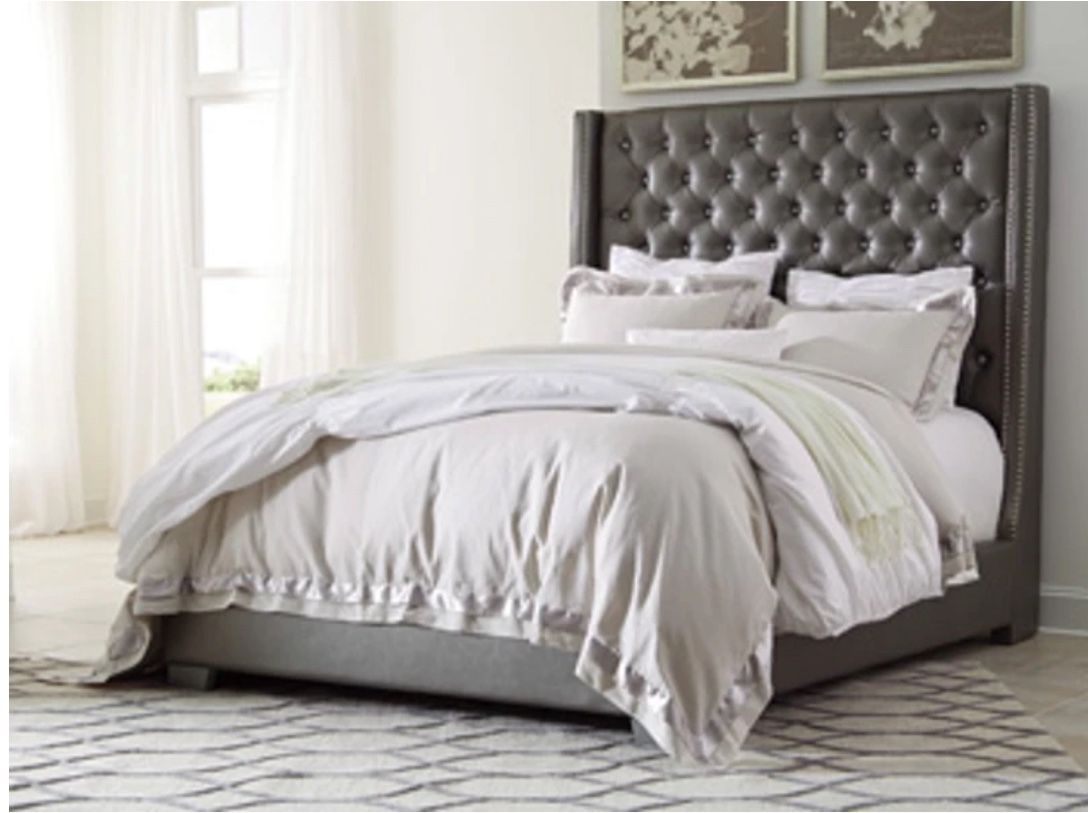 Queen Bed & Mattress 