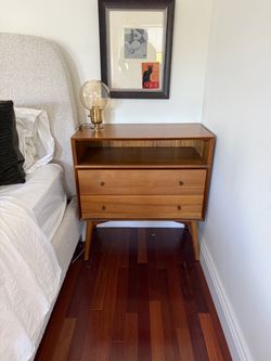 2 mid century night stands