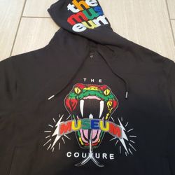 The Museum Dc Brand Men's Pullover Hoodie Sweatshirt
Men's Size Large