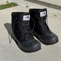 North face Snow boots - size 12 men