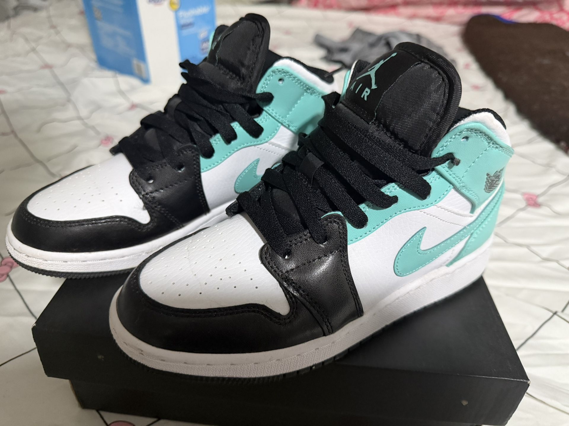 AIR JORDAN 1 MID (GS)